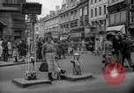 Immagine di Attività civili Londra Inghilterra Regno Unito, 1943, secondo 44 filmato di repertorio 65675070895