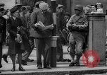 Immagine di Attività civili Londra Inghilterra Regno Unito, 1943, secondo 52 filmato di repertorio 65675070895