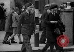 Immagine di Attività civili Londra Inghilterra Regno Unito, 1943, secondo 57 filmato di repertorio 65675070895