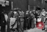 Standbild Zeitung London England Vereinigtes Königreich, 1943, aus Sekunde 46 historischem Filmmaterial Videoclip 65675070898