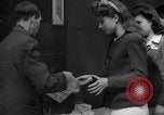 Standbild Zeitung London England Vereinigtes Königreich, 1943, aus Sekunde 57 historischem Filmmaterial Videoclip 65675070898