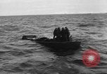 Immagine di Landing Craft pozzi meccanizzati su D-Day Canale in inglese, 1944, secondo 14 filmato di repertorio 65675070901