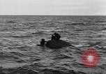 Immagine di Landing Craft pozzi meccanizzati su D-Day Canale in inglese, 1944, secondo 17 filmato di repertorio 65675070901