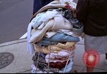 Immagine di Aiuto ai bisognosi dopo 1968 sommosse Washington DC USA, 1968, secondo 21 filmato di repertorio 65675070912
