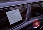 Immagine di Aiuto ai bisognosi dopo 1968 sommosse Washington DC USA, 1968, secondo 23 filmato di repertorio 65675070912