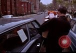 Immagine di Aiuto ai bisognosi dopo 1968 sommosse Washington DC USA, 1968, secondo 26 filmato di repertorio 65675070912