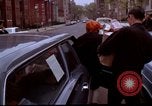 Immagine di Aiuto ai bisognosi dopo 1968 sommosse Washington DC USA, 1968, secondo 27 filmato di repertorio 65675070912