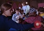 Immagine di Aiuto ai bisognosi dopo 1968 sommosse Washington DC USA, 1968, secondo 41 filmato di repertorio 65675070912