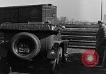 Immagine di 6 ruote di auto Detroit Michigan USA, 1931, secondo 33 filmato di repertorio 65675070928