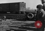 Immagine di 6 ruote di auto Detroit Michigan USA, 1931, secondo 37 filmato di repertorio 65675070928