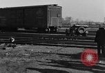 Immagine di 6 ruote di auto Detroit Michigan USA, 1931, secondo 46 filmato di repertorio 65675070928