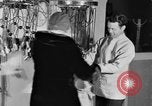 Standbild Schönheitsbehandlungen für Hunde Portland Oregon USA, 1931, aus Sekunde 40 historischem Filmmaterial Videoclip 65675070930