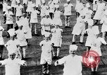 Immagine di Calisthenics per cuochi Berlino Germania, 1931, secondo 34 filmato di repertorio 65675070931