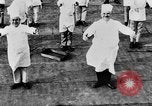 Immagine di Calisthenics per cuochi Berlino Germania, 1931, secondo 36 filmato di repertorio 65675070931