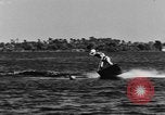 Standbild Wasser-ski Polo Winter Haven Florida USA, 1931, aus Sekunde 30 historischem Filmmaterial Videoclip 65675070932