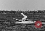 Standbild Wasser-ski Polo Winter Haven Florida USA, 1931, aus Sekunde 34 historischem Filmmaterial Videoclip 65675070932