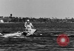 Standbild Wasser-ski Polo Winter Haven Florida USA, 1931, aus Sekunde 37 historischem Filmmaterial Videoclip 65675070932