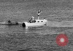 Standbild Wasser-ski Polo Winter Haven Florida USA, 1931, aus Sekunde 44 historischem Filmmaterial Videoclip 65675070932