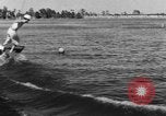 Standbild Wasser-ski Polo Winter Haven Florida USA, 1931, aus Sekunde 48 historischem Filmmaterial Videoclip 65675070932