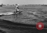 Standbild Wasser-ski Polo Winter Haven Florida USA, 1931, aus Sekunde 50 historischem Filmmaterial Videoclip 65675070932