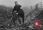 Standbild Marathon Fahrrad-Rennen Brighton England, 1931, aus Sekunde 25 historischem Filmmaterial Videoclip 65675070933