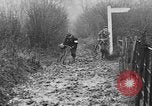 Standbild Marathon Fahrrad-Rennen Brighton England, 1931, aus Sekunde 33 historischem Filmmaterial Videoclip 65675070933
