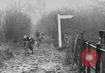 Standbild Marathon Fahrrad-Rennen Brighton England, 1931, aus Sekunde 37 historischem Filmmaterial Videoclip 65675070933