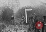 Standbild Marathon Fahrrad-Rennen Brighton England, 1931, aus Sekunde 41 historischem Filmmaterial Videoclip 65675070933