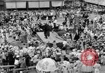 Immagine di Costume e costumi indigeni parade Porto di Spagna Trinidad, 1932, secondo 32 filmato di repertorio 65675070935
