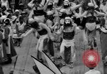 Immagine di Costume e costumi indigeni parade Porto di Spagna Trinidad, 1932, secondo 40 filmato di repertorio 65675070935