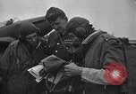 Standbild britische Flieger Ost Frankreich, 1939, aus Sekunde 12 historischem Filmmaterial Videoclip 65675070942