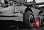 Standbild giant Snow Cruiser Pullman Illinois USA, 1939, aus Sekunde 5 historischem Filmmaterial Videoclip 65675070945