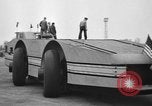 Standbild giant Snow Cruiser Pullman Illinois USA, 1939, aus Sekunde 17 historischem Filmmaterial Videoclip 65675070945