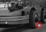 Standbild giant Snow Cruiser Pullman Illinois USA, 1939, aus Sekunde 34 historischem Filmmaterial Videoclip 65675070945