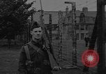 Standbild deutschen Gefangenen Vereinigtes Königreich, 1939, aus Sekunde 16 historischem Filmmaterial Videoclip 65675070949