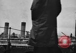 Standbild Frachter im Englischen Kanal, 1939, aus Sekunde 29 historischem Filmmaterial Videoclip 65675070950
