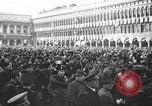 Standbild Massenmigration Venedig Italien, 1939, aus Sekunde 6 historischem Filmmaterial Videoclip 65675070952