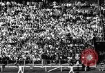 Standbild American Football Match Jacksonville Florida USA, 1939, aus Sekunde 62 historischem Filmmaterial Videoclip 65675070955