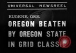 Standbild American Football Match Eugene Oregon USA, 1939, aus Sekunde 11 historischem Filmmaterial Videoclip 65675070956