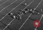Standbild American Football Match Eugene Oregon USA, 1939, aus Sekunde 18 historischem Filmmaterial Videoclip 65675070956