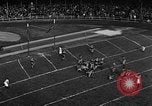 Standbild American Football Match Eugene Oregon USA, 1939, aus Sekunde 37 historischem Filmmaterial Videoclip 65675070956