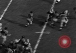 Standbild American Football Match Eugene Oregon USA, 1939, aus Sekunde 49 historischem Filmmaterial Videoclip 65675070956