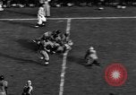 Standbild American Football Match Eugene Oregon USA, 1939, aus Sekunde 50 historischem Filmmaterial Videoclip 65675070956