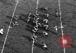 Standbild American Football Match Eugene Oregon USA, 1939, aus Sekunde 51 historischem Filmmaterial Videoclip 65675070956