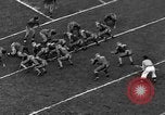 Standbild American Football Match Eugene Oregon USA, 1939, aus Sekunde 57 historischem Filmmaterial Videoclip 65675070956