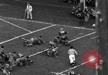 Standbild American Football Match Eugene Oregon USA, 1939, aus Sekunde 60 historischem Filmmaterial Videoclip 65675070956