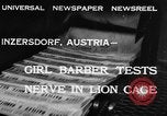 Immagine di Ragazza barbiere Inzersdorf Austria, 1932, secondo 7 filmato di repertorio 65675070963