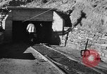 Immagine di Esplosione di una miniera Madrid New Mexico USA, 1932, secondo 40 filmato di repertorio 65675070964
