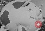Immagine di Santa Claus Parade Seattle Washington USA, 1952, secondo 21 filmato di repertorio 65675070969