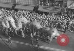 Immagine di Santa Claus Parade Seattle Washington USA, 1952, secondo 22 filmato di repertorio 65675070969